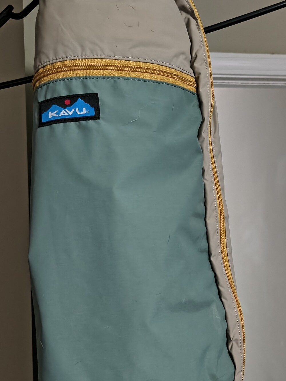 Kavu Teal and Beige Sling Bag with Yellow Zip